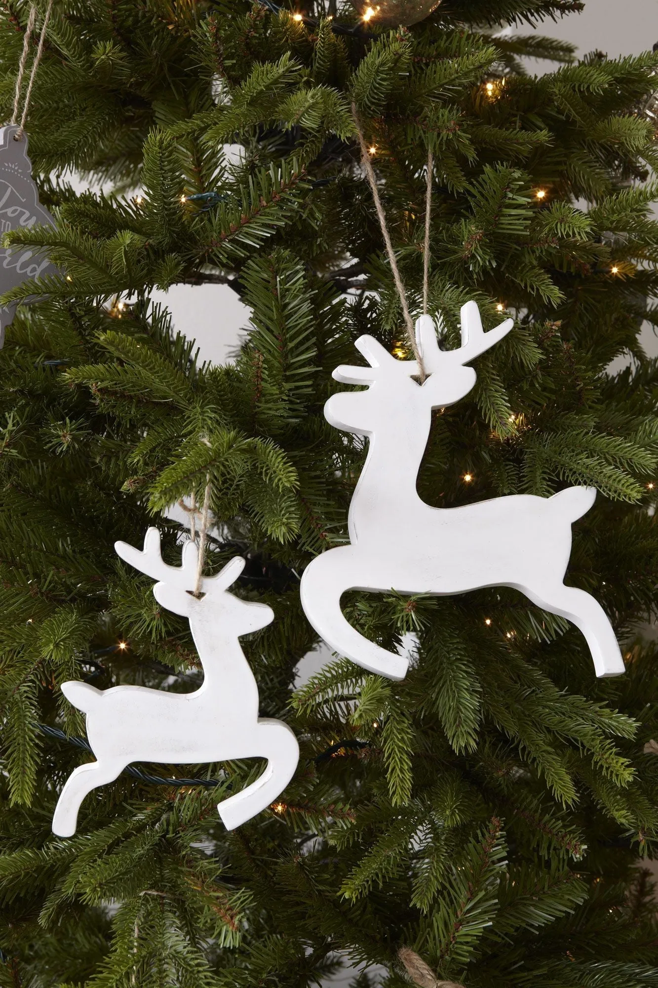 White Wooden Reindeer Hanger - 2 sizes